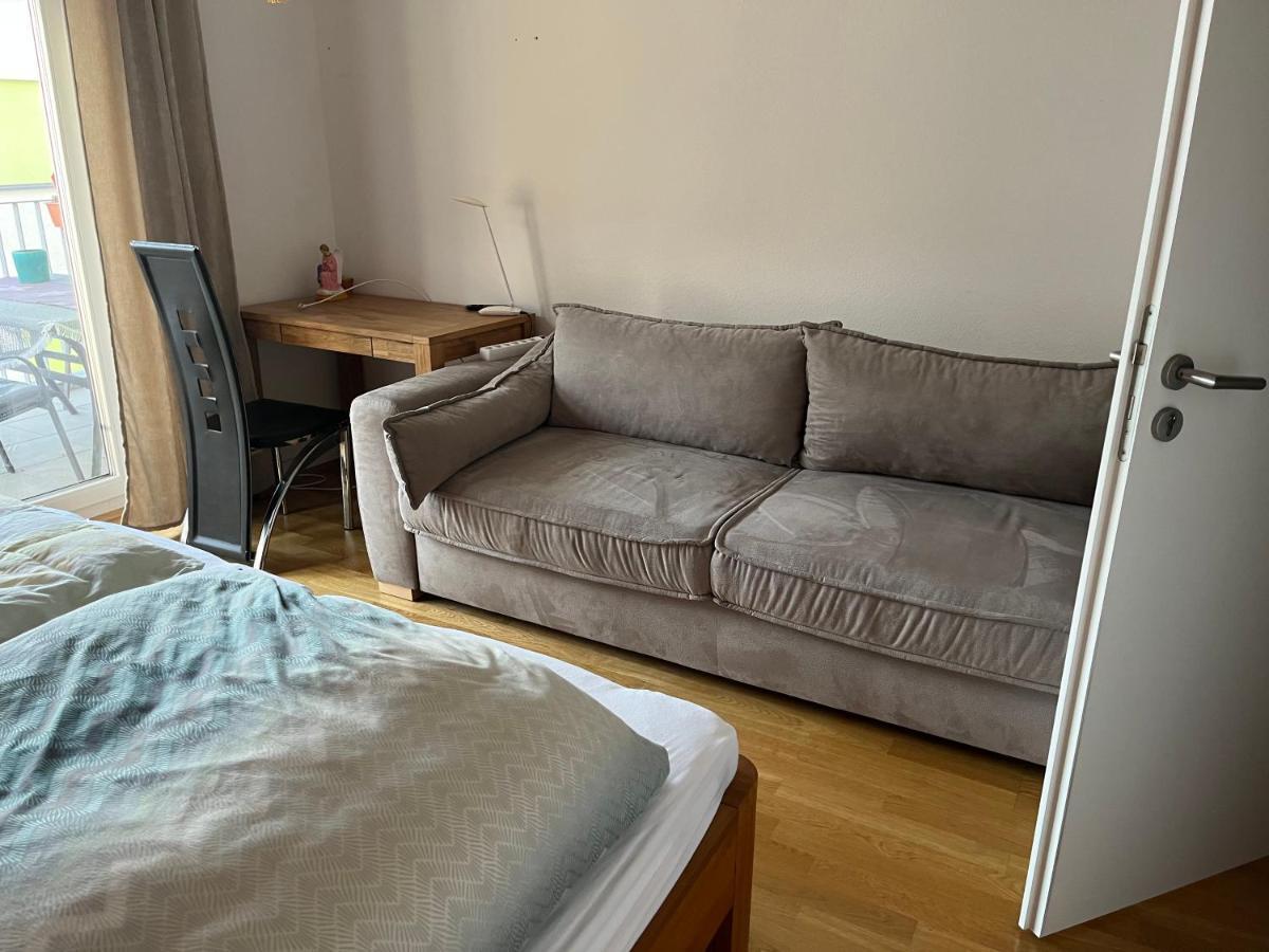 Schoenes Zimmer In Zentraler Lage Ulm Exterior foto